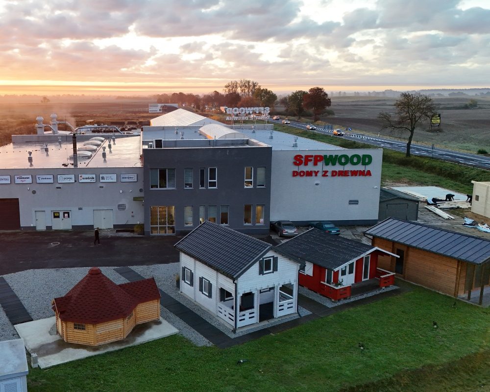 Ekspozycja domów drewnianych SFPWOOD w Młodasku