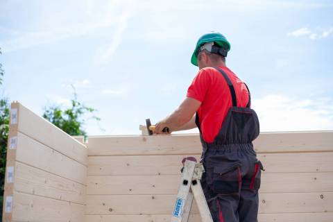 Budowa domu drewnianego w 2026 roku – co musisz wiedzieć i dlaczego warto?